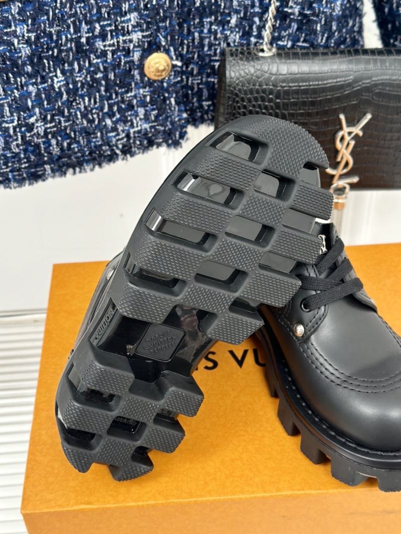 Louis Vuitton Low Shoes